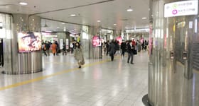 4番出口が見えるまで直進してください。【画像】