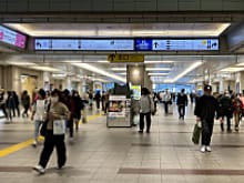 改札を出ます。【画像】