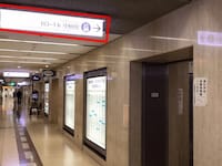 「中層階用」エレベーターで6階まで上がってください。【画像】