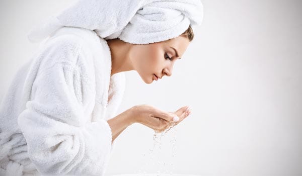 目元のエイジングケアでしてはいけないこと【画像】