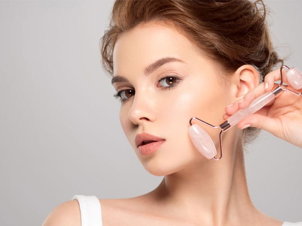 顔の脂肪が少ない人【画像】