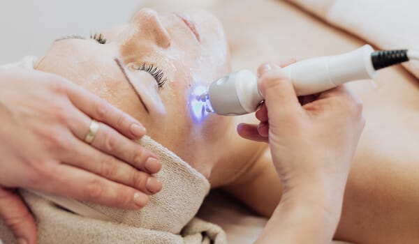 イオン導入美顔器【画像】