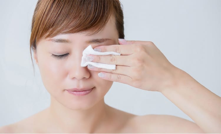 目の下のクマができる原因は？【画像】