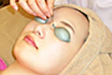 アイシールドを装着【画像】